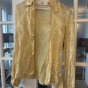 Gorgeous yellow blouse